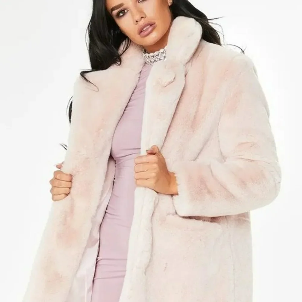 Torrid pale, powder pink puff coat - 1X  14/16 - Picture 5 of 7